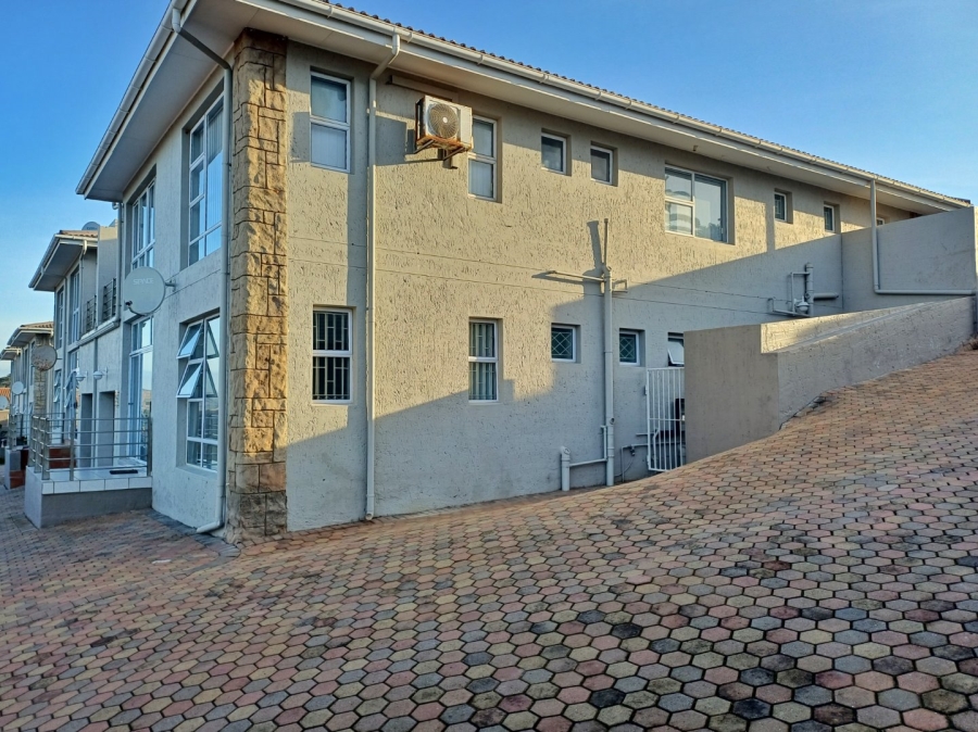 2 Bedroom Property for Sale in Hartenbos Heuwels Western Cape